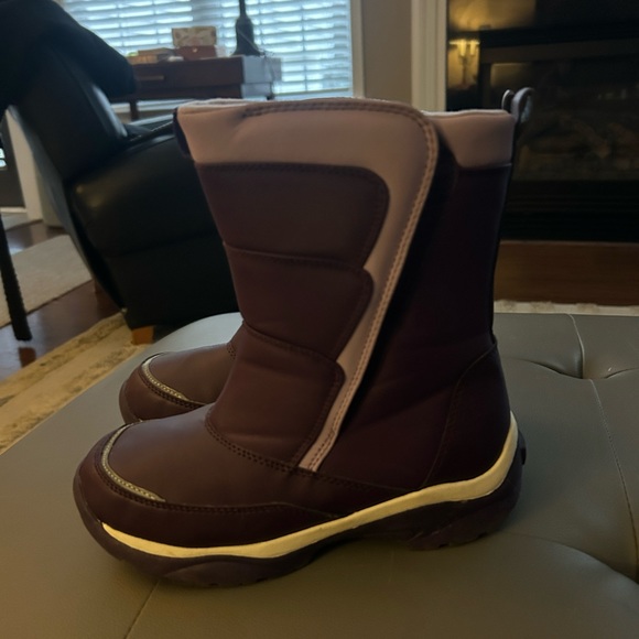 kids purple snow/winter boots - Picture 3 of 3